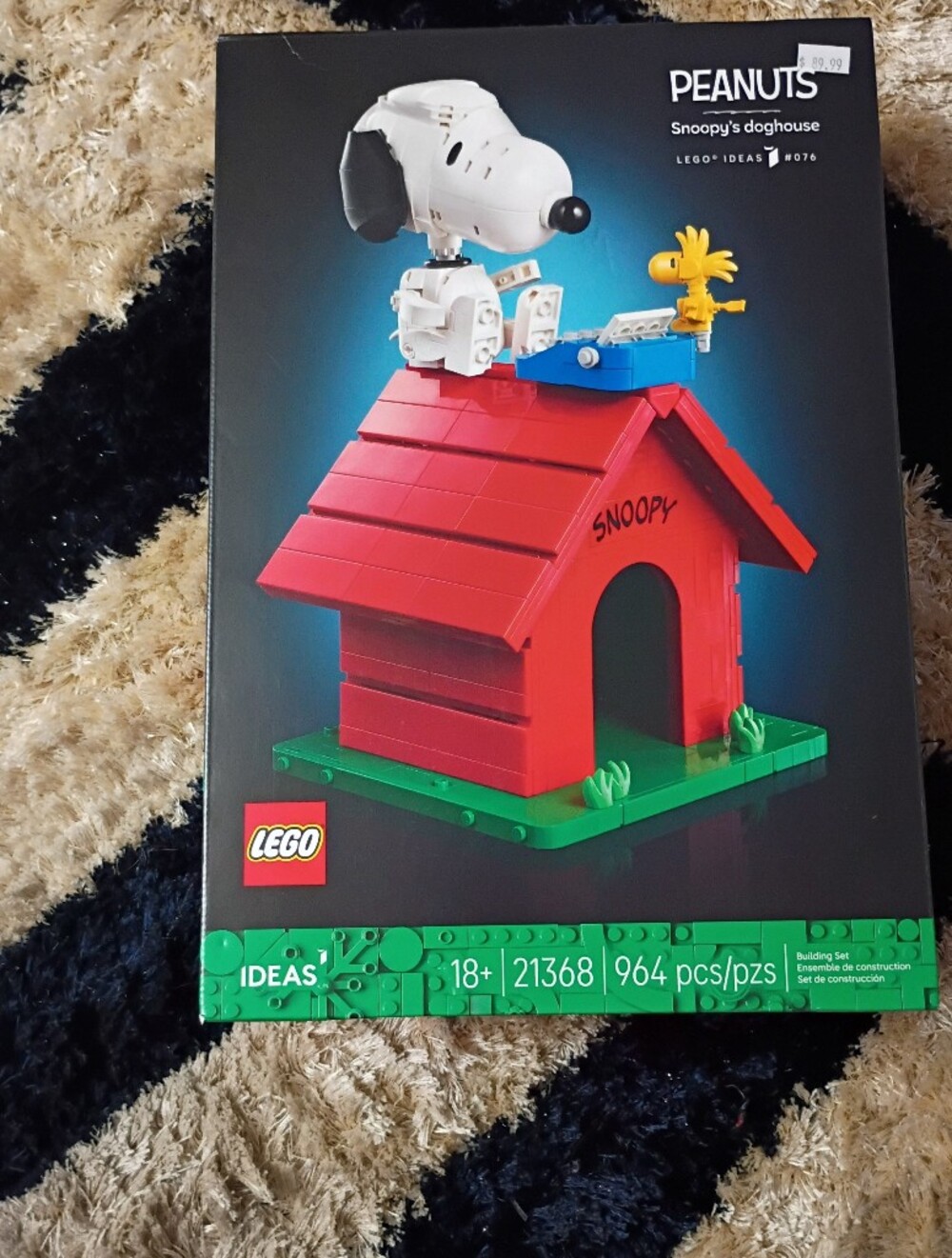 Lego Peanuts Snoopy Doghouse 21368